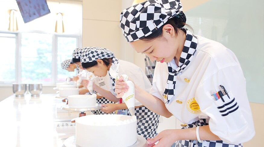 Ů���ǵĴ�ѧУ԰����