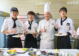 ����ʽʵ�ٽ�ѧ