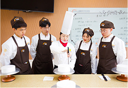 �����¶�����������ѧУƷ������