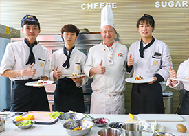 �����¶�����������ѧУ����רҵ