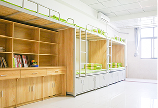 �����¶���У԰����