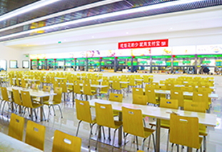 �����¶���У԰����