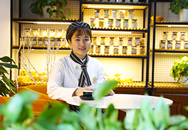 �����¶���У԰����